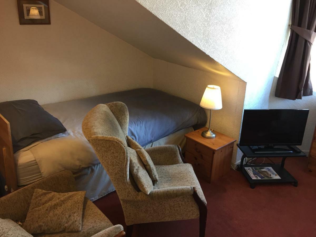 Glades House 4* Глазго